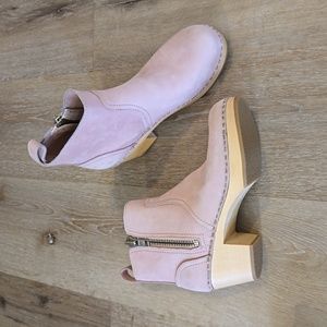 Swedish Hasbeens Zip it Emy booties